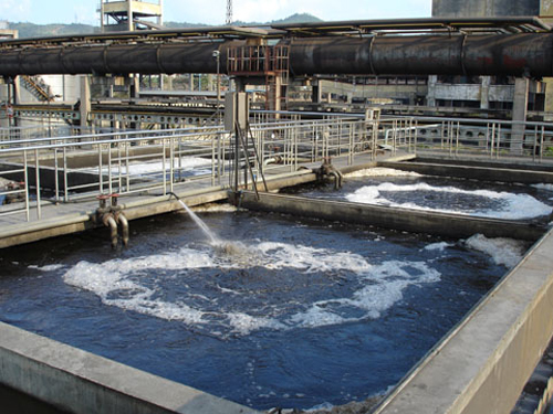 某化工有限公司工廠污水處理現場